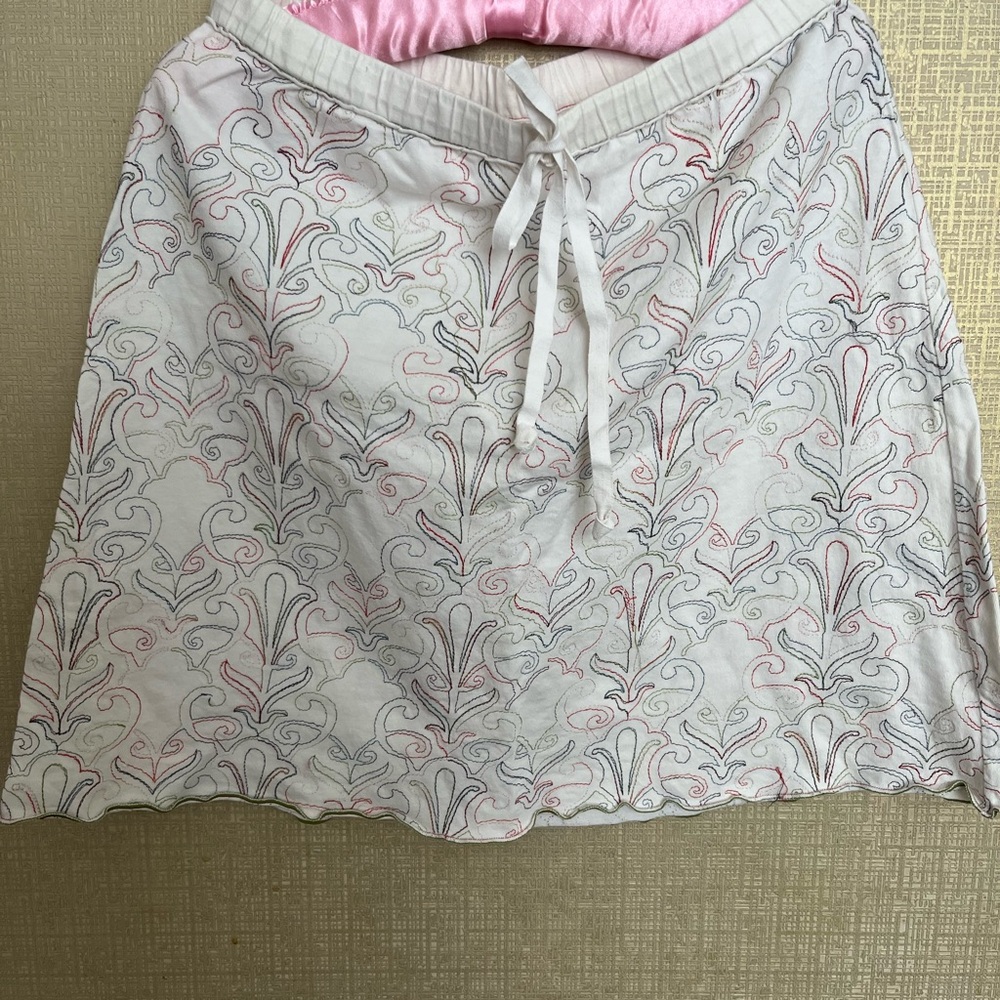 Embroidered Set top & skirt Studio M Petite White Top with Colorful Embroidery